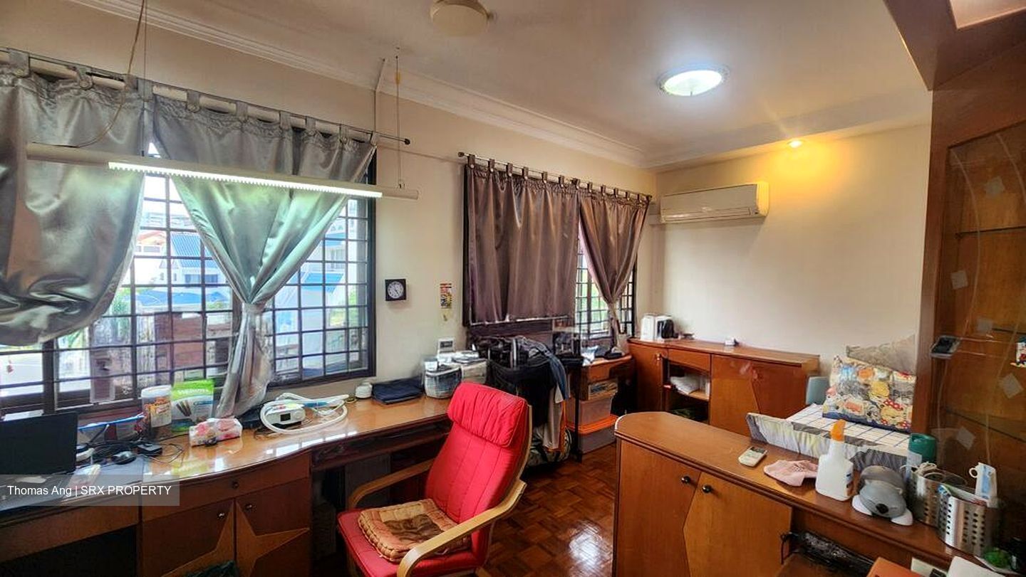 Florence Road (D19), Terrace #500346731